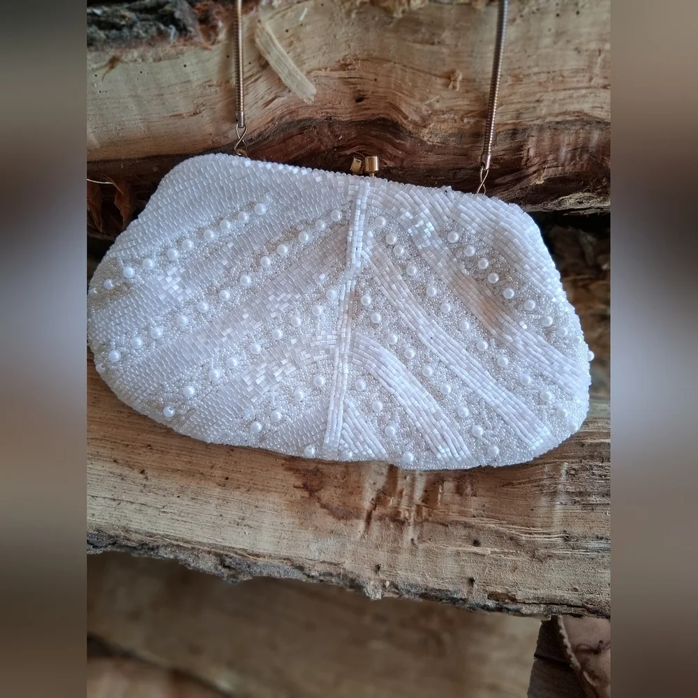 Elegant Vintage White Beaded Clutch